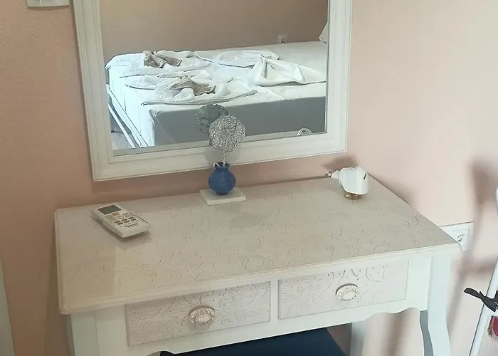 Bright Sea * Limenas (Thasos)